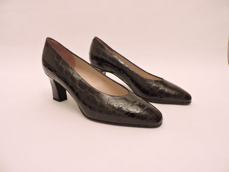 Suede And Cocco Trim Pump Shoe