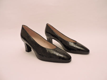 High Front Suede And Cocco Patent Leather Pump Shoe